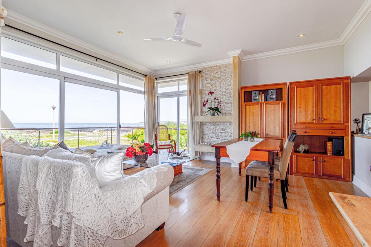 138 Marine Beachfront Guesthouse Германус Екстер'єр фото
