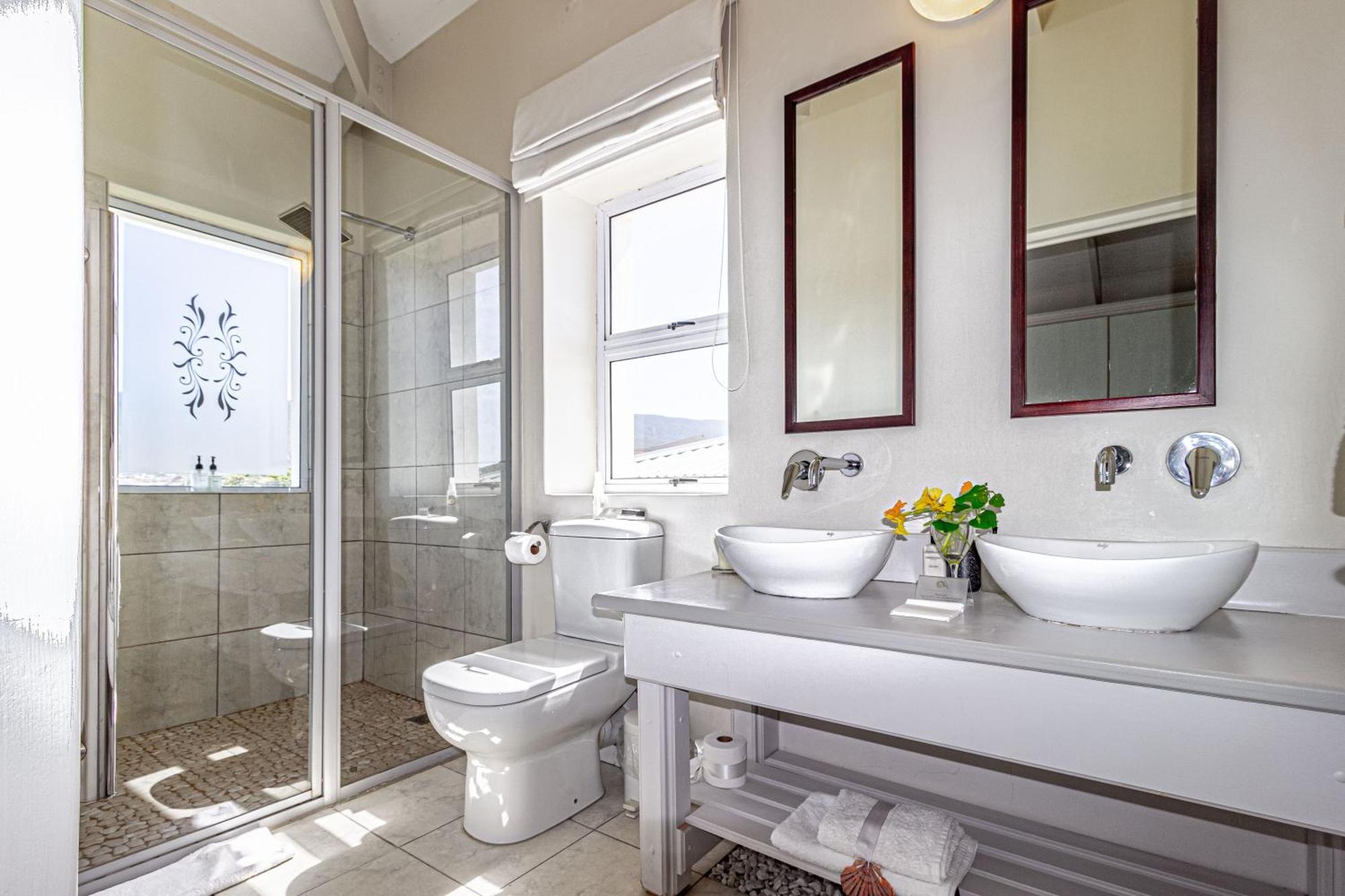 138 Marine Beachfront Guesthouse Германус Екстер'єр фото