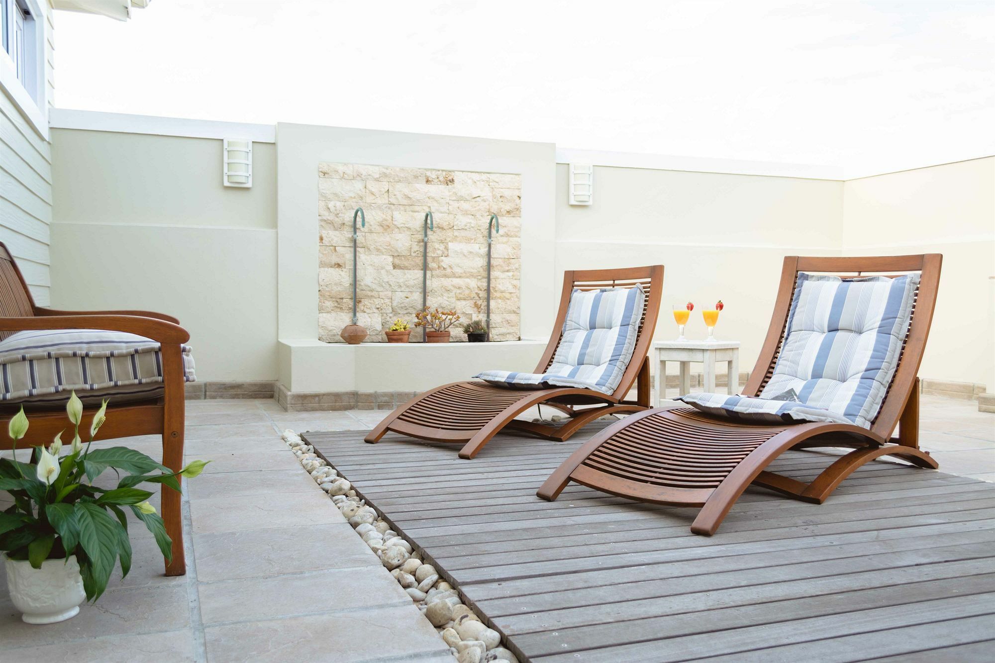 138 Marine Beachfront Guesthouse Германус Екстер'єр фото