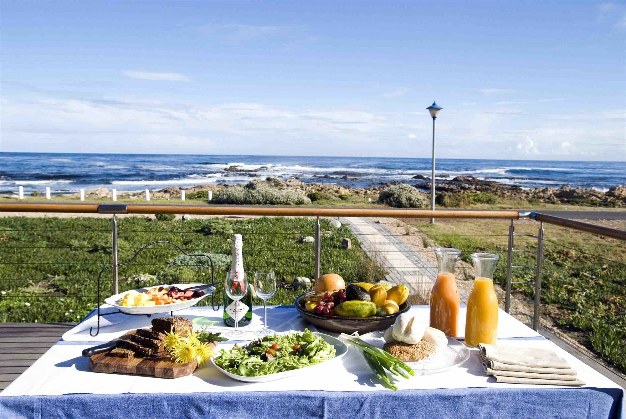 138 Marine Beachfront Guesthouse Германус Екстер'єр фото